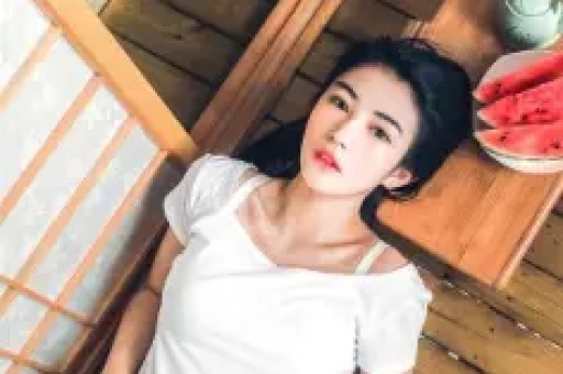 晚上好。吻雅卫生纸一袋35元。两袋65元。三袋90花之语卫生纸一袋38两袋7三袋110海洋之花407911应顾客所说。恢复零售价格。从明天开始。特价价格。到今天结束。共计卖出50袋纸