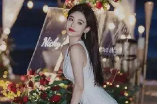 镜头前喊家人镜头后藏脏乱！网红鹿哈或面临269亿天价赔偿